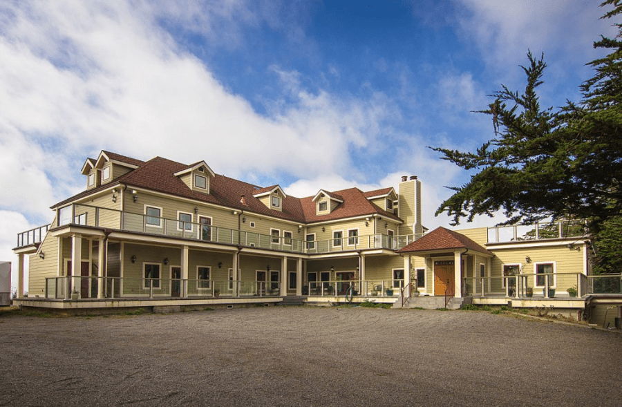 the-most-expensive-item-will-be-a-private-three-day-mansion-stay-at-the-lost-coast-ranch-in-northern-california.jpg.png