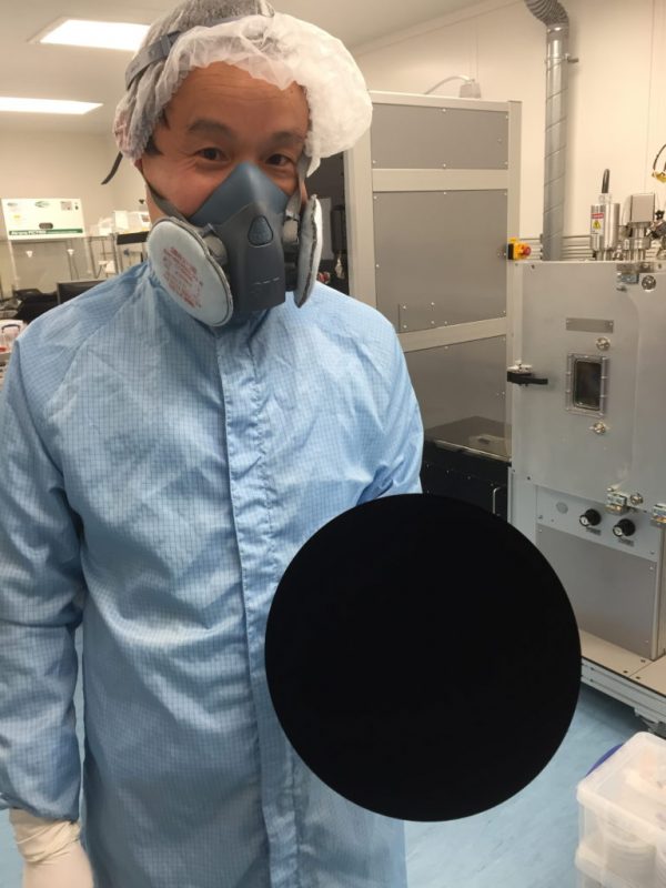 Vantablack-pigment2-600x800.jpg