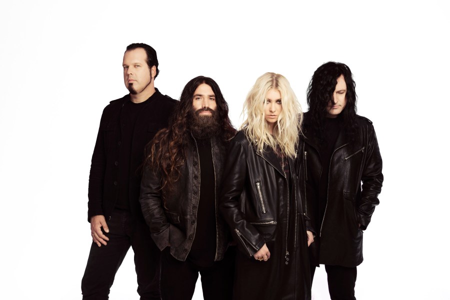 Pretty-Reckless-Andrew-Lipovsky-0680-pr-site.jpg